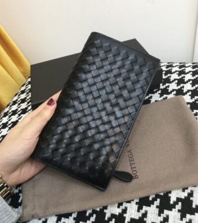 Replica Bottega Veneta Intrecciato Pouch - Best Fake Designer Bags