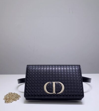 Replica Dior 30 Montaigne Pouch Black - Best Fake Designer Bags