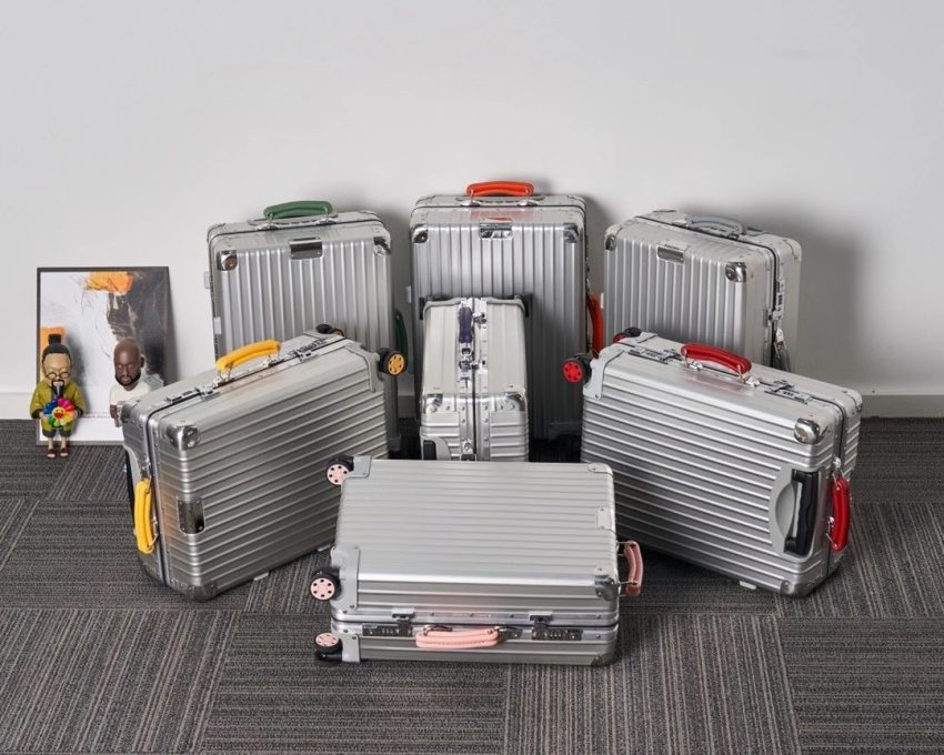 Replica Rimowa Classic Suitcase - Best Fake Designer Bags