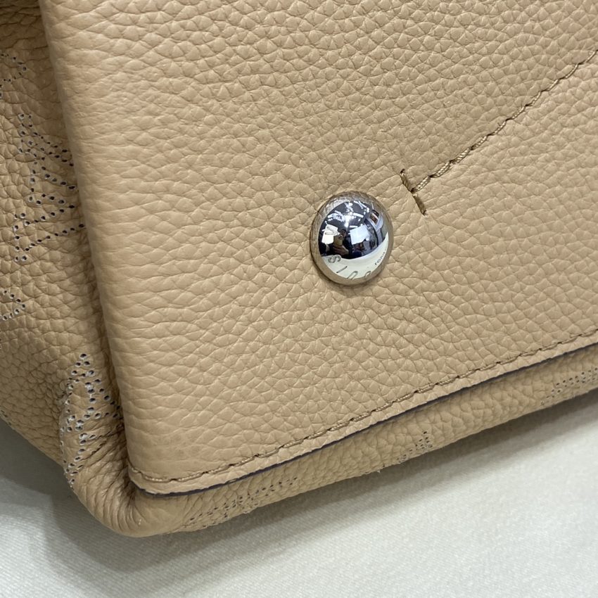 Replica Louis Vuitton Carmel Beige - premium-grade designer purse dupe