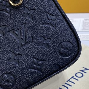 Replica Louis Vuitton Easy Pouch Black - top-rated replica designer bag