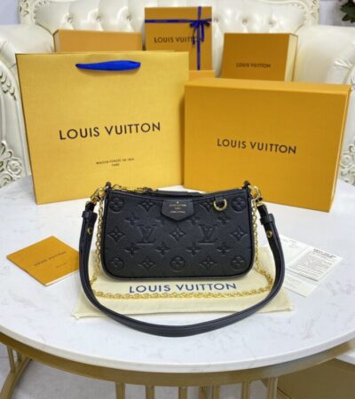 Replica Louis Vuitton Easy Pouch Black - Best Fake Designer Bags