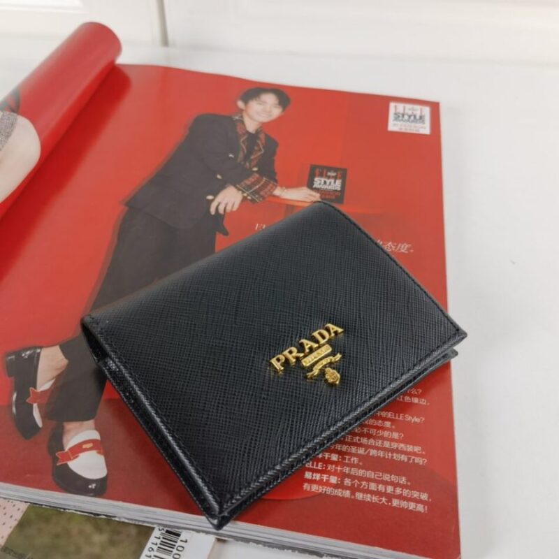 Replica Prada Saffiano Two Fold Wallet - Best Fake Designer Bags
