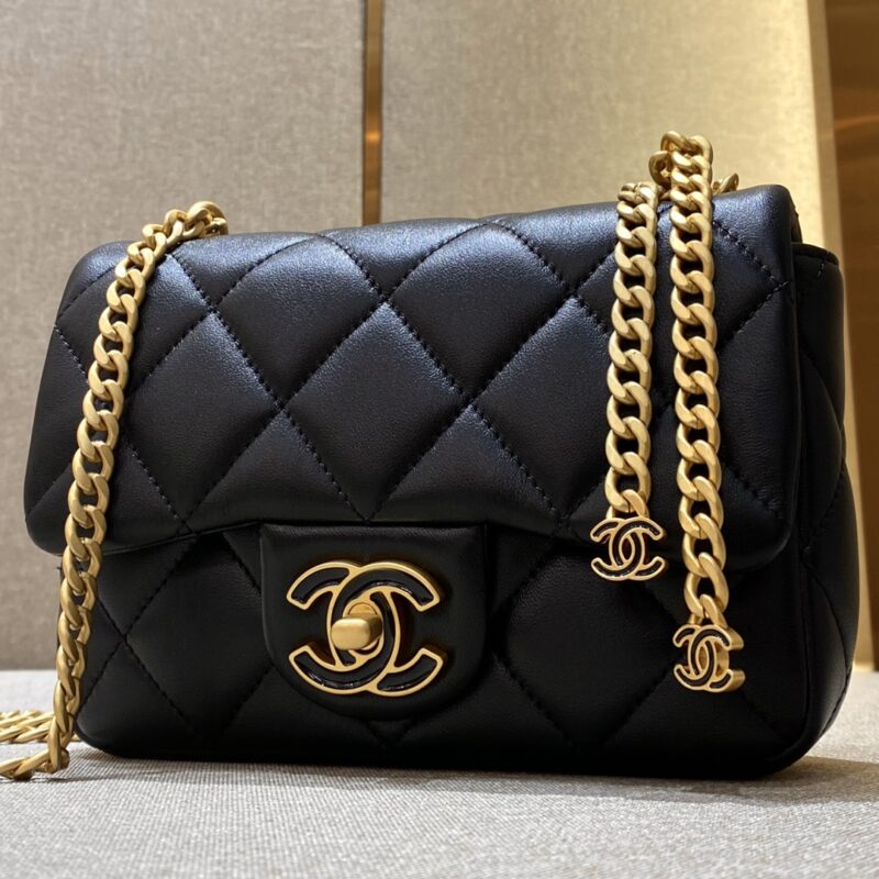 Replica CHANEL 22P Enamel Bag - Best Fake Designer Bags