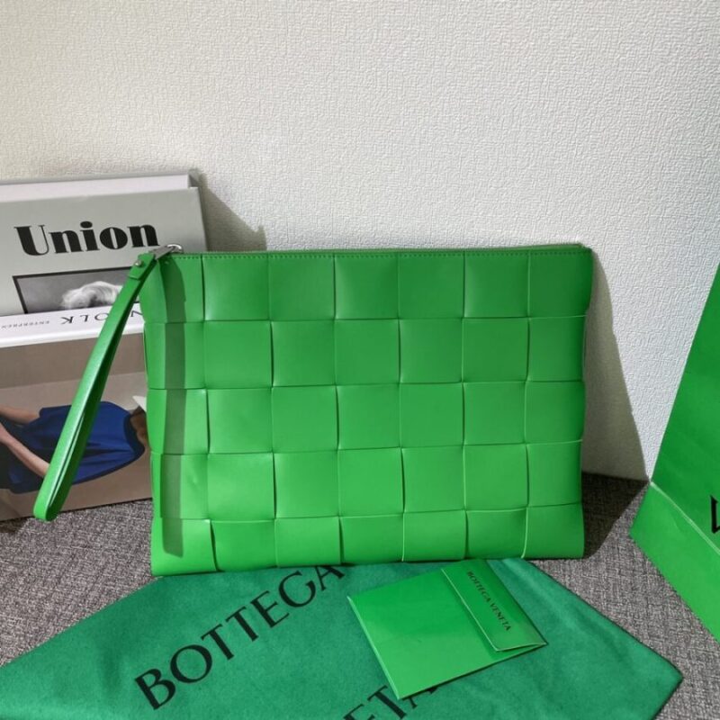 Replica Bottega Veneta Cassette Clutch Green - Best Fake Designer Bags