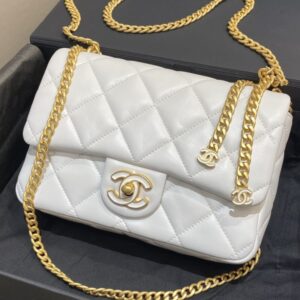 Replica CHANEL 22P Enamel Bag White - Best Fake Designer Bags