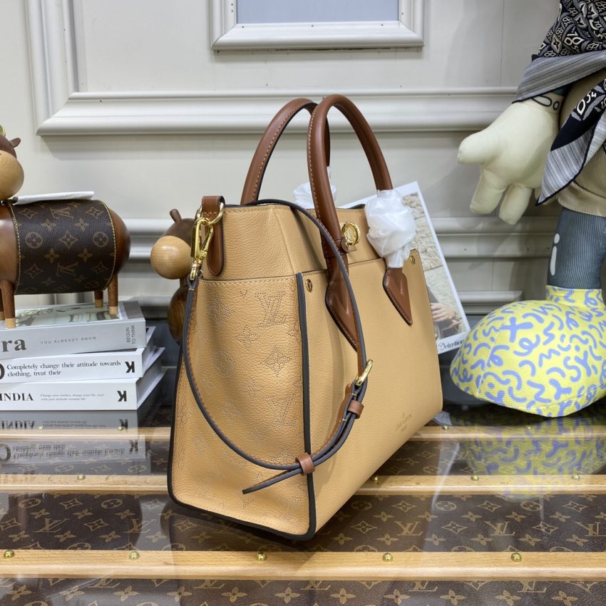 Replica Louis Vuitton On My Side Apricot - ultra-realistic fake designer tote
