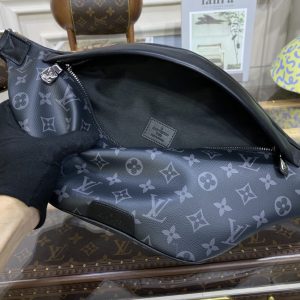 Replica Louis Vuitton Bumbag Discovery Black 5 Replica Louis Vuitton Bumbag Discovery Black - top-rated replica designer bag