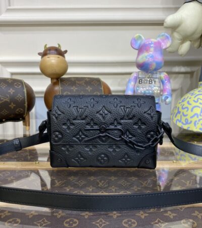Replica Louis Vuitton Steamer Wearable Wallet Full Black - Best Fake Designer Bags