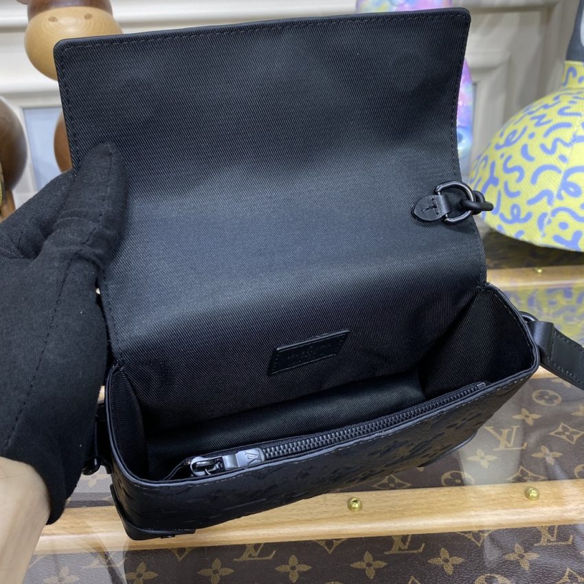 Replica Louis Vuitton Steamer Wearable Wallet Full Black - top-rated replica designer bag