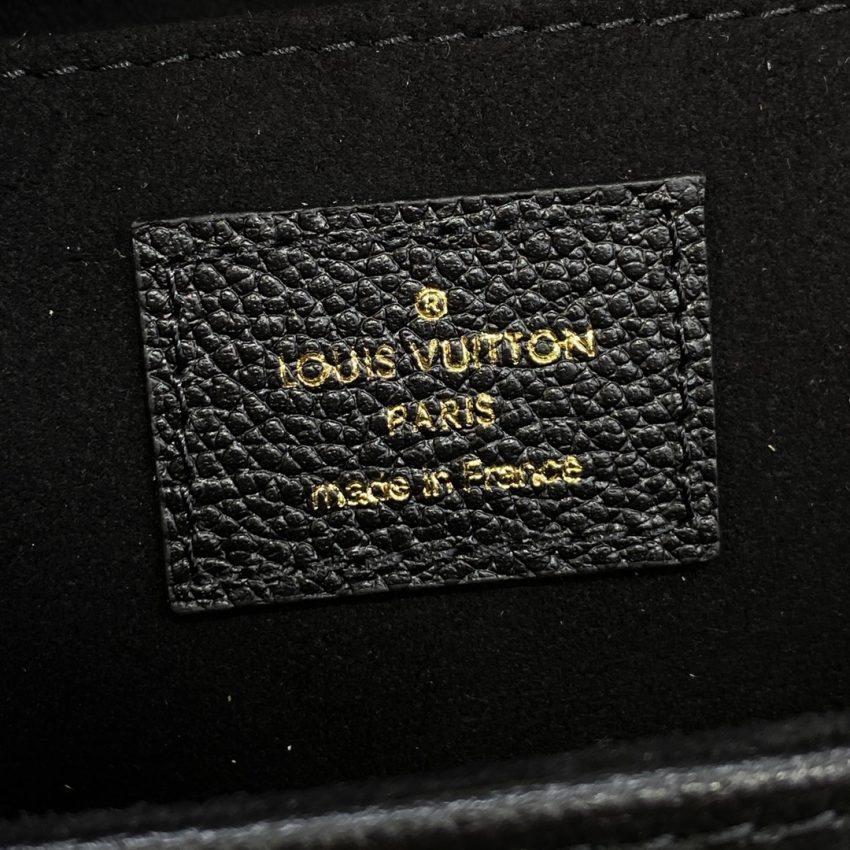 Replica Louis Vuitton Favorite Black 2 Replica Louis Vuitton Favorite Black - best quality luxury bag dupe
