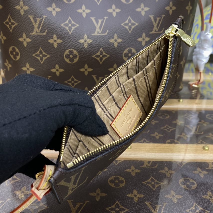Replica Louis Vuitton Neverfull MM Brown Classic 5 Replica Louis Vuitton Neverfull MM Brown Classic - top-rated replica designer bag
