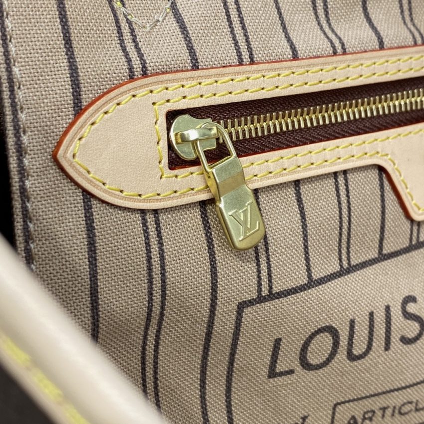 Replica Louis Vuitton Neverfull MM Brown Classic 8 Replica Louis Vuitton Neverfull MM Brown Classic - realistic designer-inspired fake bag