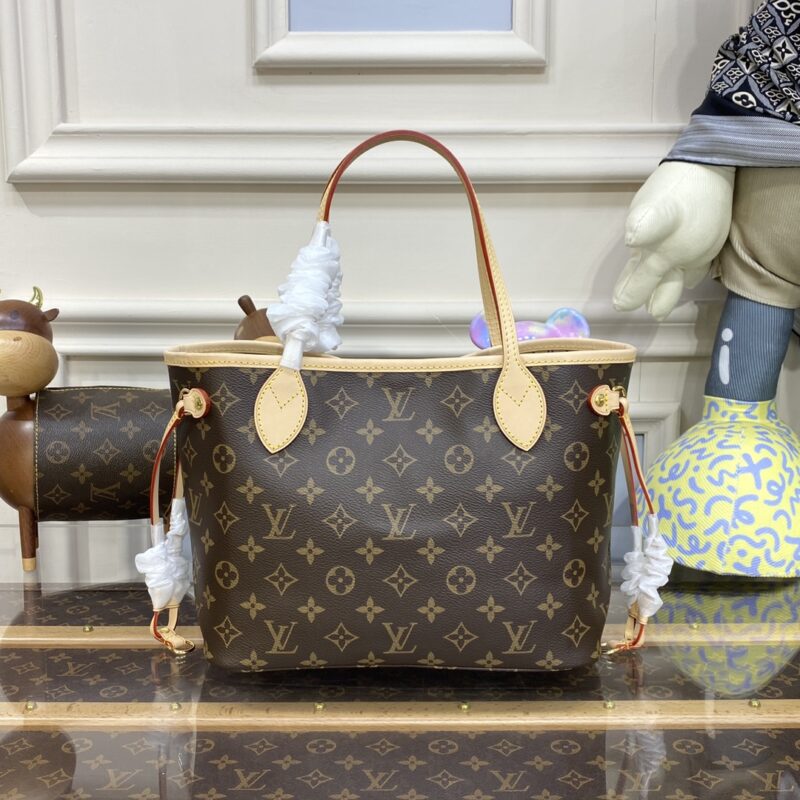 Replica Louis Vuitton Neverfull MM Brown Classic 1 Replica Louis Vuitton Neverfull MM Brown Classic - best-selling designer handbag dupe