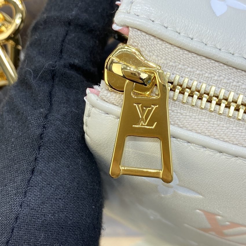 Replica Louis Vuitton Coussin Light Blue - realistic designer-inspired fake bag