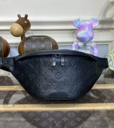 Replica Louis Vuitton Bumbag Discovery Full Black - Best Fake Designer Bags