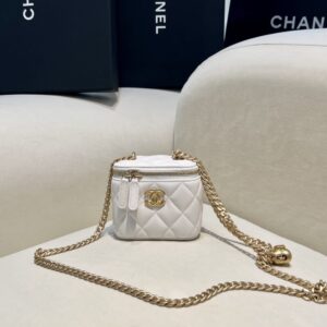 Replica CHANEL 23P Heart Lipstick Bag White - Best Fake Designer Bags