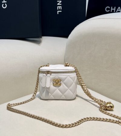 Replica CHANEL 23P Heart Lipstick Bag White - Best Fake Designer Bags