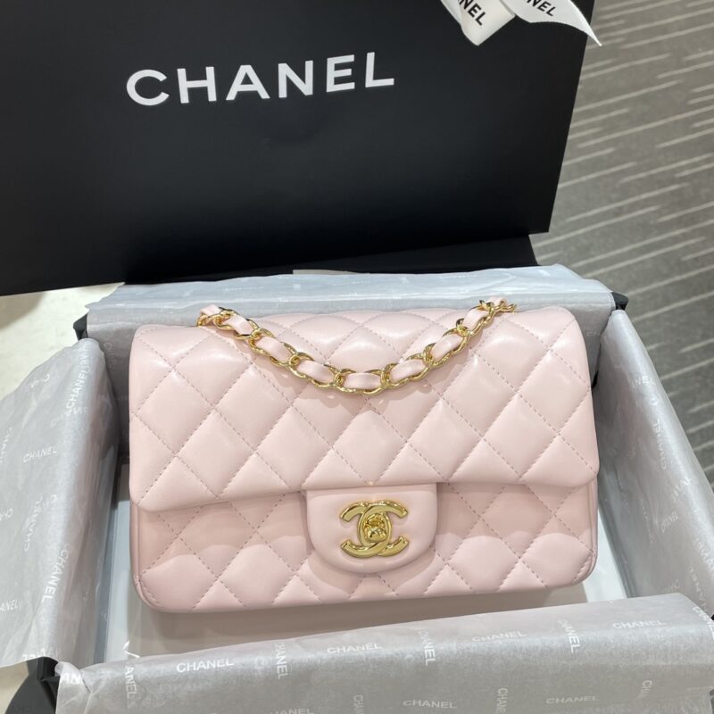 Replica CHANEL Classic Flap 20cm Pink - Best Fake Designer Bags