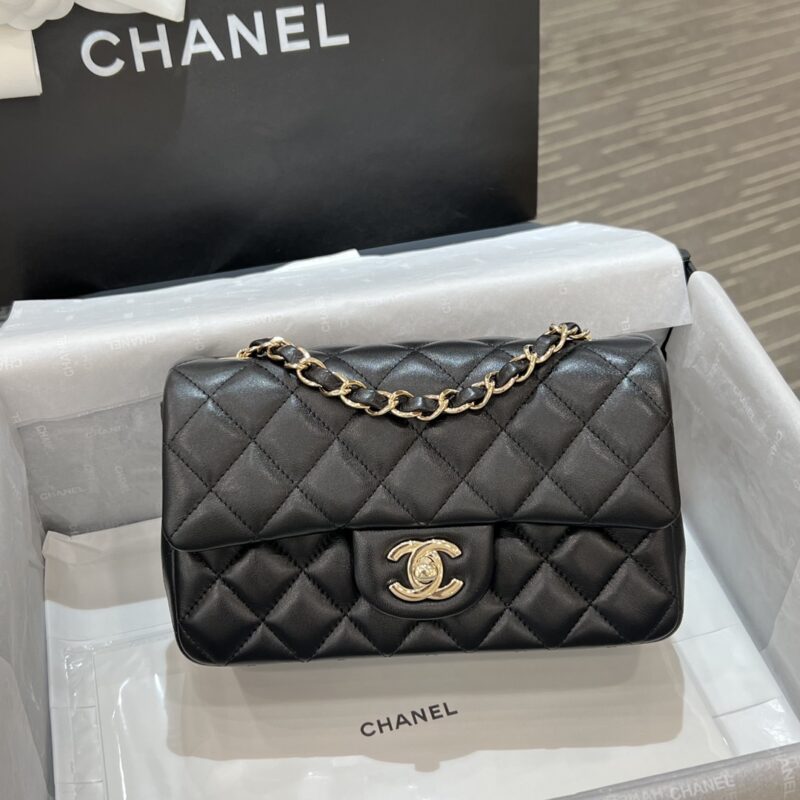 Replica CHANEL Classic Flap 20cm Black - Best Fake Designer Bags