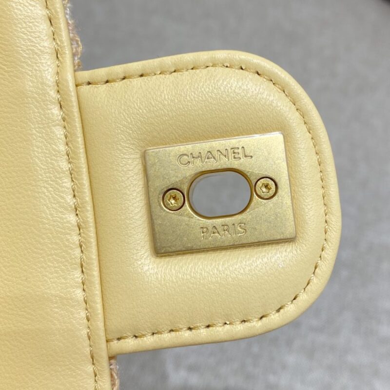 Replica CHANEL Tweed Handle Crush Small Apricot - realistic designer-inspired fake bag