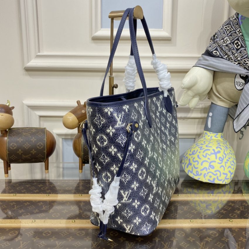 Replica Louis Vuitton Neverfull MM Denim Blue 5 Replica Louis Vuitton Neverfull MM Denim Blue - realistic designer-inspired fake bag
