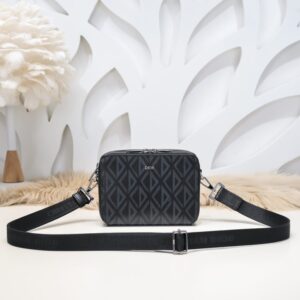 Replica Dior Zipped Pouch Diamond Black - Best Fake Designer Bags