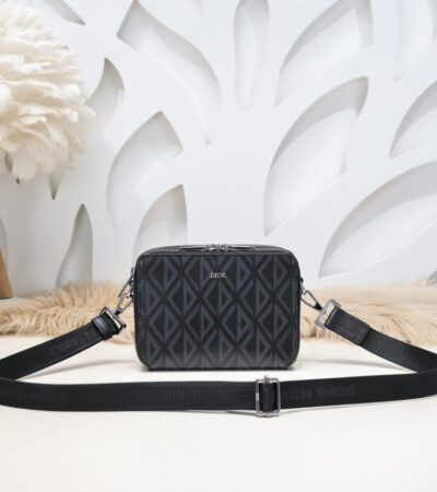 Replica Dior Zipped Pouch  Diamond Black - Best Fake Designer Bags