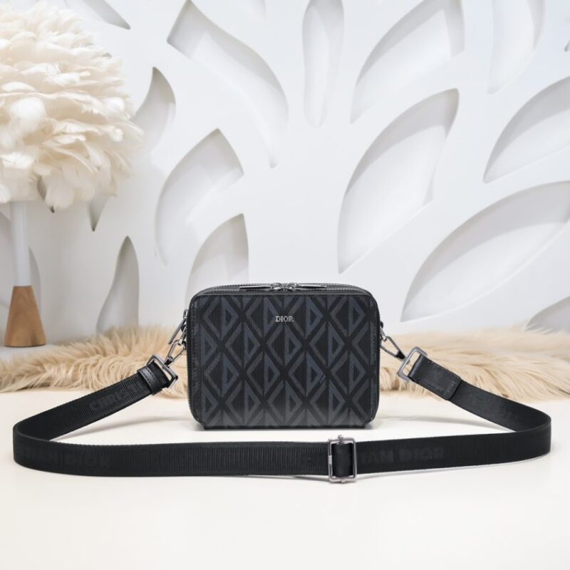 Replica Dior Zipped Pouch Diamond Black - Best Fake Designer Bags