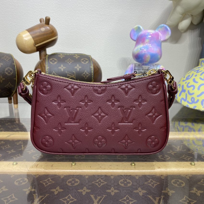 Replica Louis Vuitton Easy Pouch Bordeuax - high-accuracy replica luxury purse