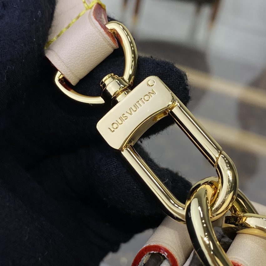 Replica Louis Vuitton Saumur - realistic designer-inspired fake bag