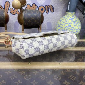 Replica Louis Vuitton Favorite White Grid 5 Replica Louis Vuitton Favorite White Grid - high-quality designer bag clone