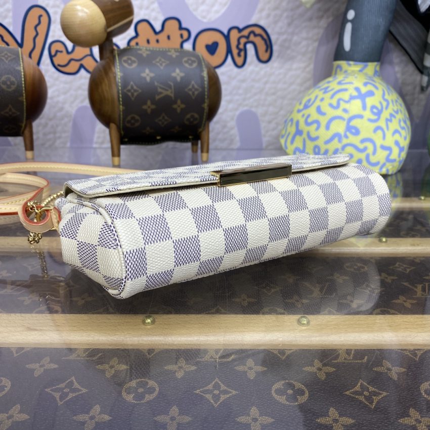 Replica Louis Vuitton Favorite White Grid 5 Replica Louis Vuitton Favorite White Grid - high-quality designer bag clone