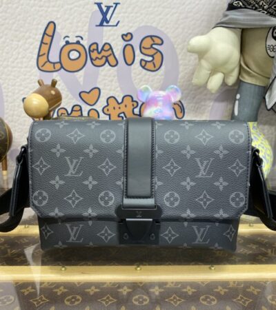 Replica Louis Vuitton S-Cape Messenger Black - Best Fake Designer Bags