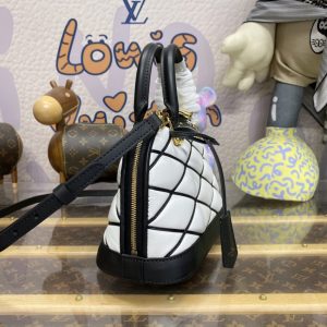 Replica Louis Vuitton Alma BB White - ultra-realistic fake designer tote