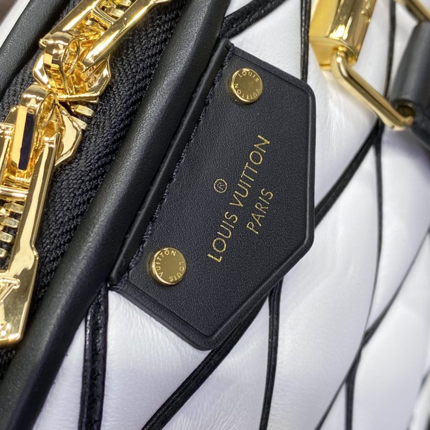 Replica Louis Vuitton Alma BB White - high-quality designer bag clone