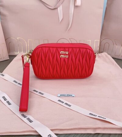 Replica Miu Miu Clutch Red - Best Fake Designer Bags