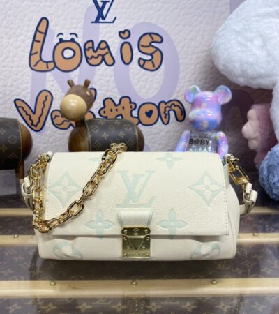 Replica Louis Vuitton Favorite White - Best Fake Designer Bags