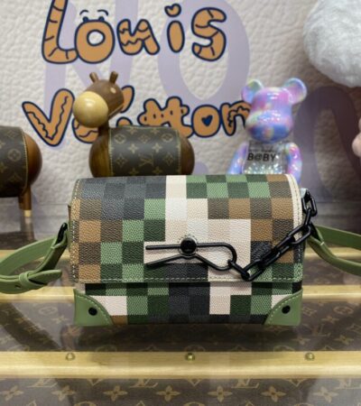 Replica Louis Vuitton Steamer Wearable Wallet - Best Fake Designer Bags