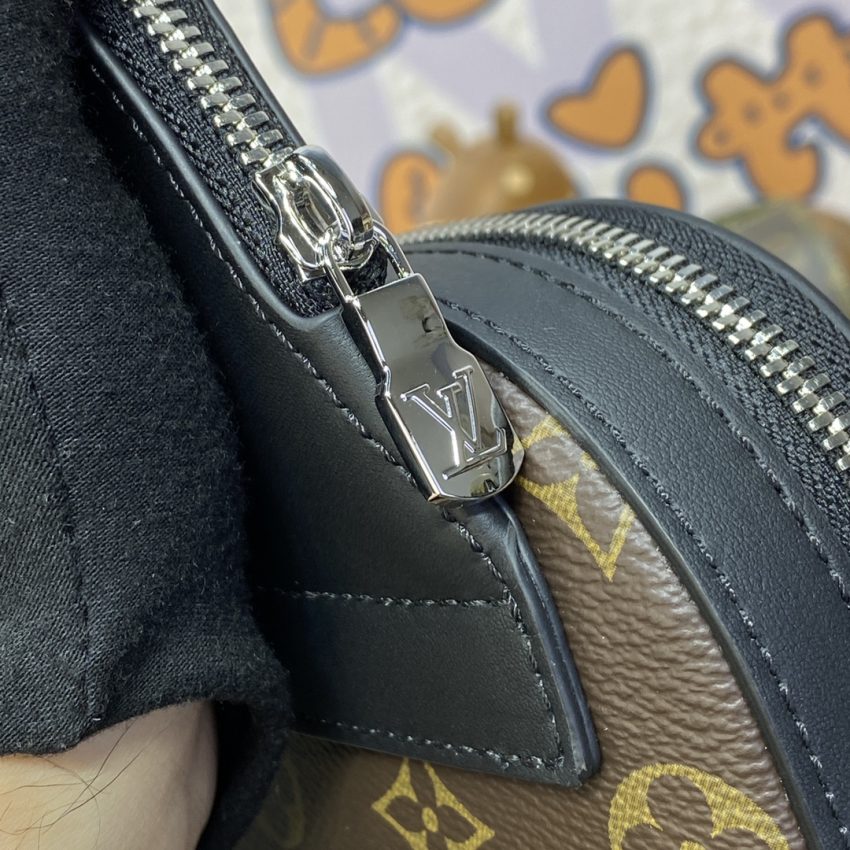 Replica Louis Vuitton Avenue Slingbag Brown - high-quality designer bag clone