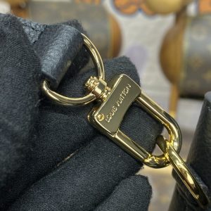 Replica Louis Vuitton Georges 8 Replica Louis Vuitton Georges - near-authentic luxury replica handbag