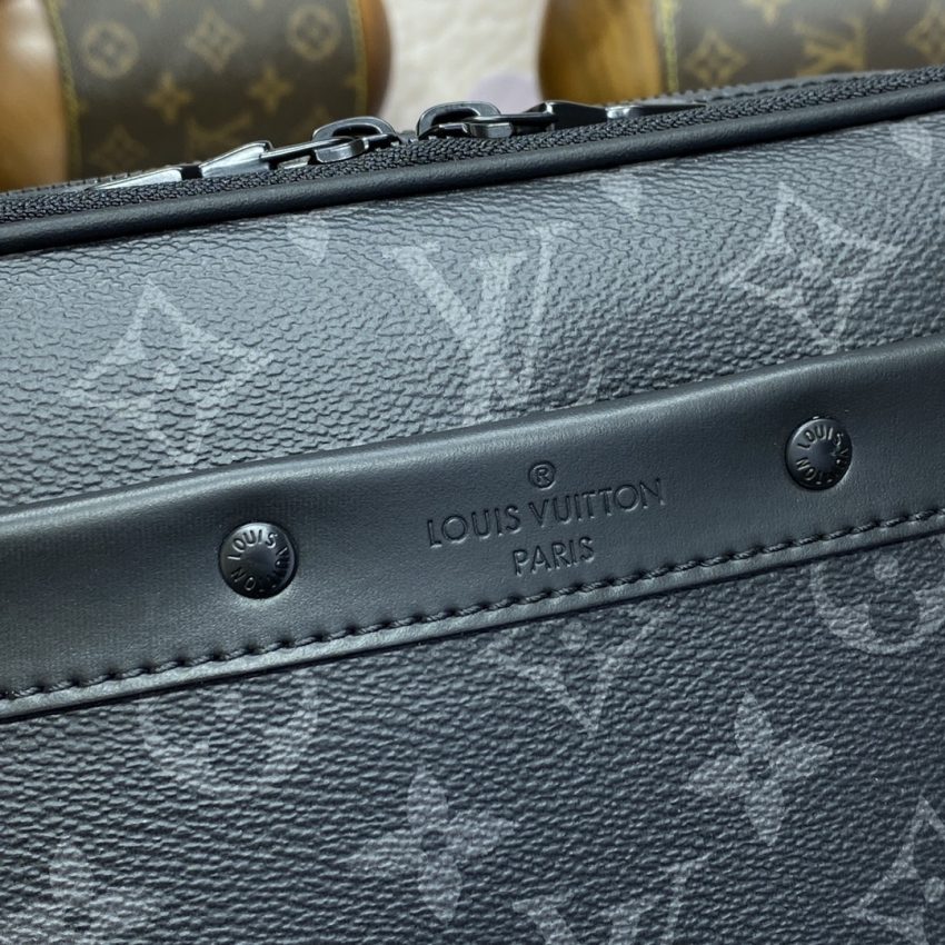 Replica Louis Vuitton Alpha Messenger Black Canvas 5 Replica Louis Vuitton Alpha Messenger Black Canvas - high-end fake designer purse
