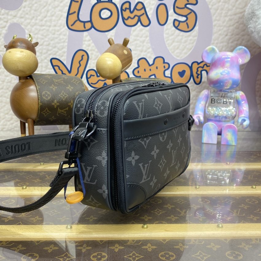 Replica Louis Vuitton Alpha Messenger Black Canvas 6 Replica Louis Vuitton Alpha Messenger Black Canvas - 1:1 designer replica handbag