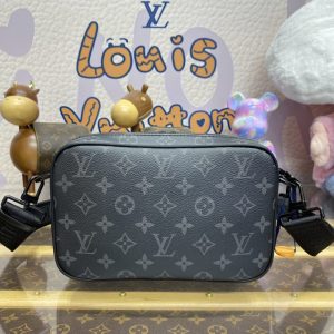 Replica Louis Vuitton Alpha Messenger Black Canvas 8 Replica Louis Vuitton Alpha Messenger Black Canvas - high-quality designer bag clone
