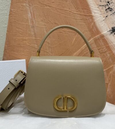 Replica Dior 30  Montaigne Avenue Top Handle Brown - Best Fake Designer Bags