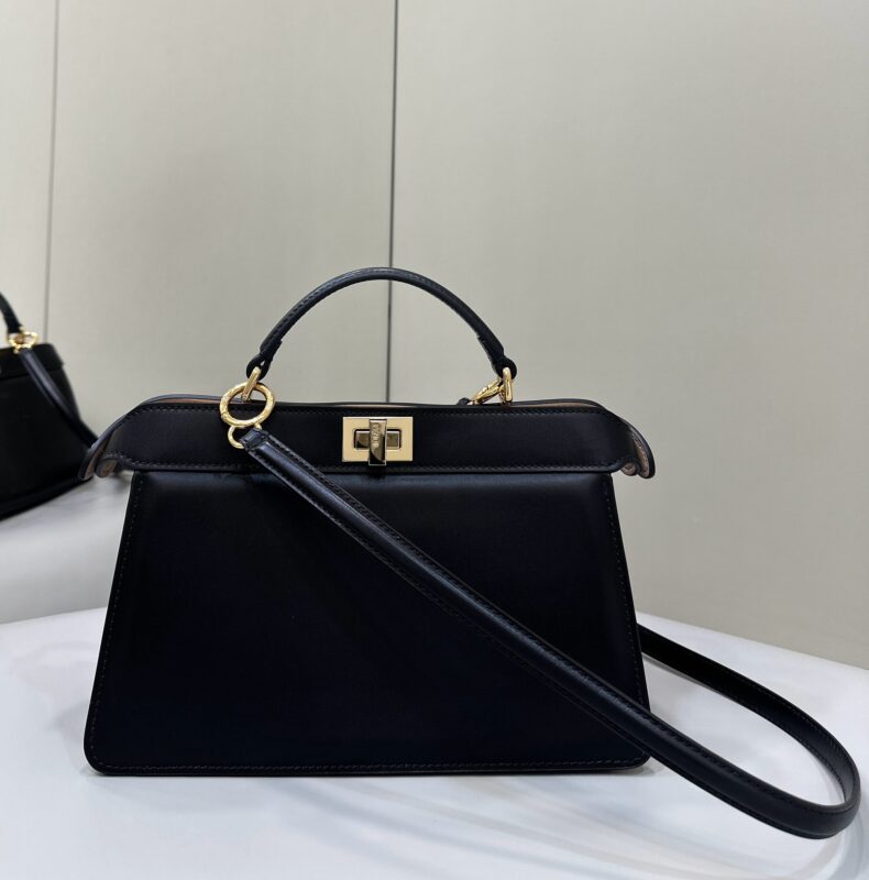 Replica Fendi Peekaboo Large Black - Best Fake Designer Bags