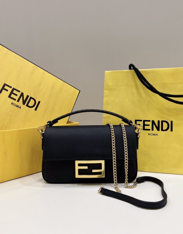 Replica Fendi Baguette Small Black - Best Fake Designer Bags