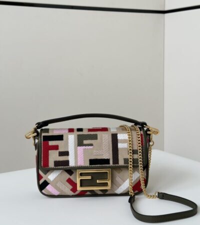 Replica Fendi Baguette Small Beige - Best Fake Designer Bags