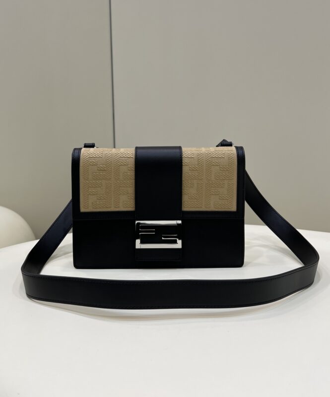 Replica Fendi Baguette Pouch Black - Best Fake Designer Bags
