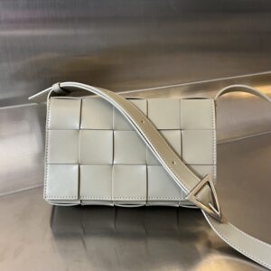 Replica Bottega Veneta Cassette 2.0 Beige - Best Fake Designer Bags